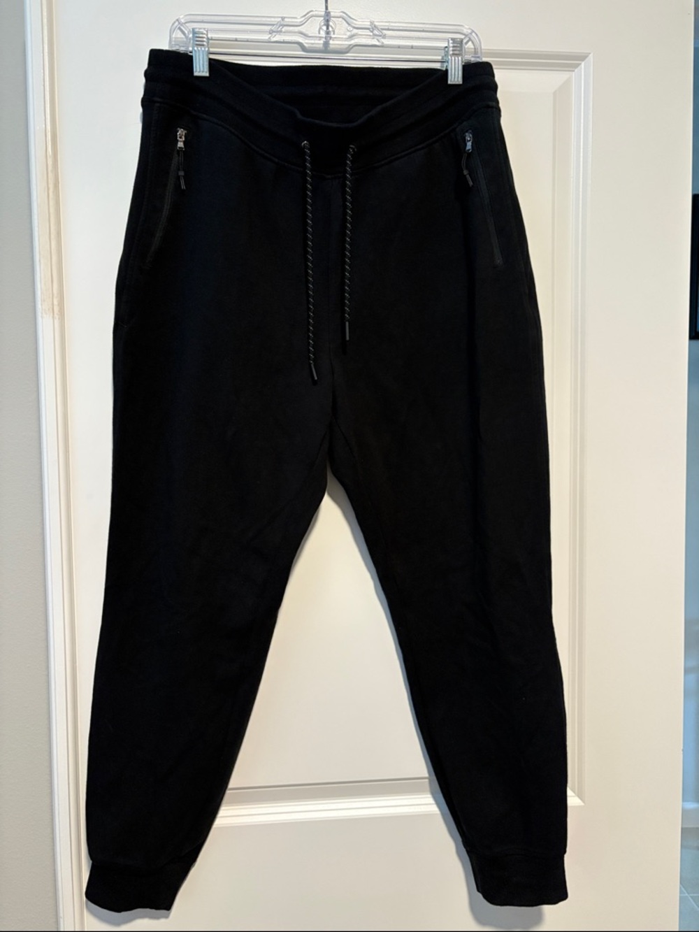 Women’s Old Navy Black Dynamic Fleece Jogger Sweatpants with Zip Pockets size L